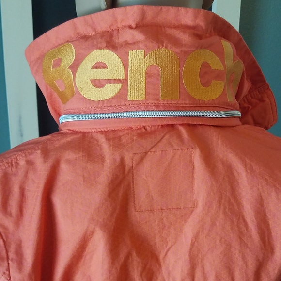 Bench jacket size small - Picture 4 of 8